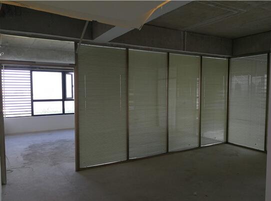 武漢辦公室玻璃隔斷生產(chǎn)